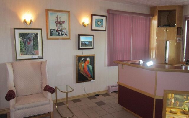 Travelodge by Wyndham Grand Falls