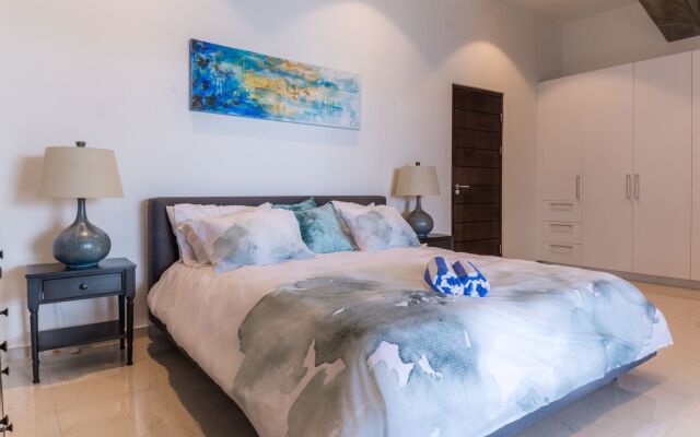 Luxurious Yacht View Apt w Balcony at Famous Handelskade
