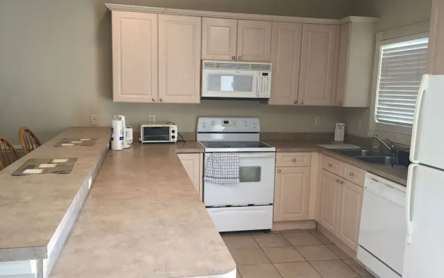 Myrtlewood by Monarch Rentals