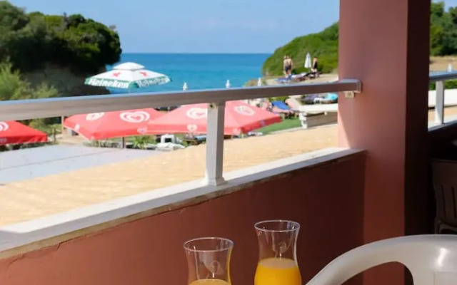 Canal d'Amour Makris Apartments
