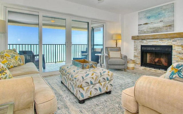 Shore House 502