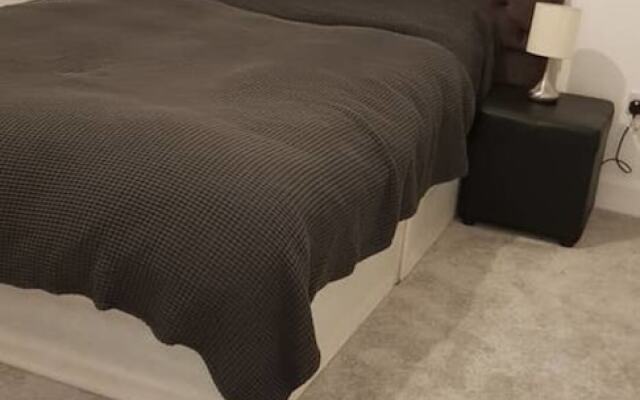 Charming Chelsea 1 Bed Apartment