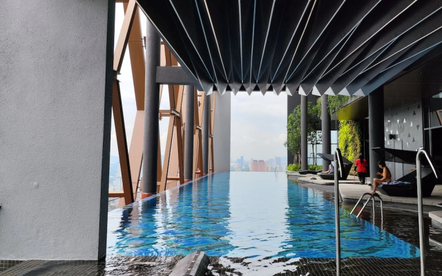Scarletz Suites KLCC by Mykey