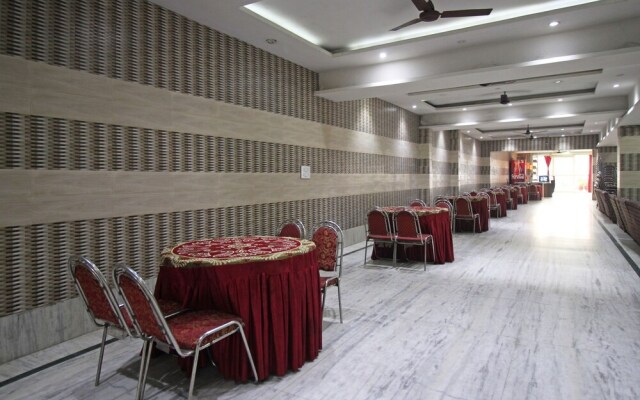 OYO 7928 Hotel Sehgal