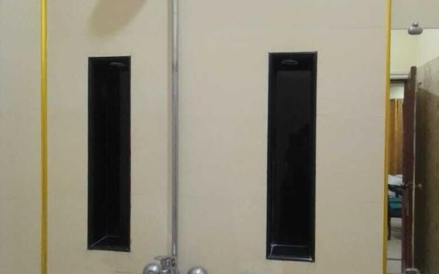 Hotel Pak Continental