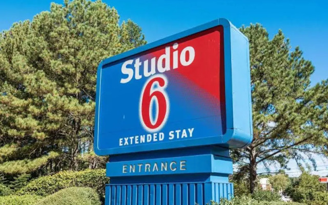 Studio 6 Skytop Rome