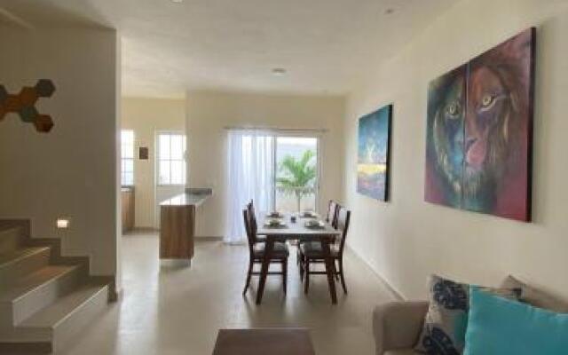 Cozy Family Vacation Home near the beach!