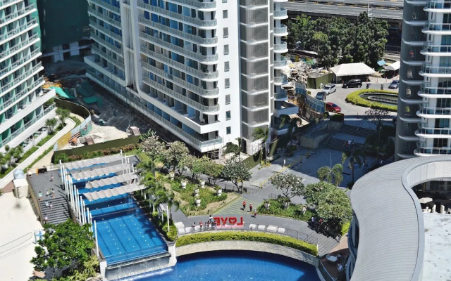 Shir Hub at Azure Urban Residences