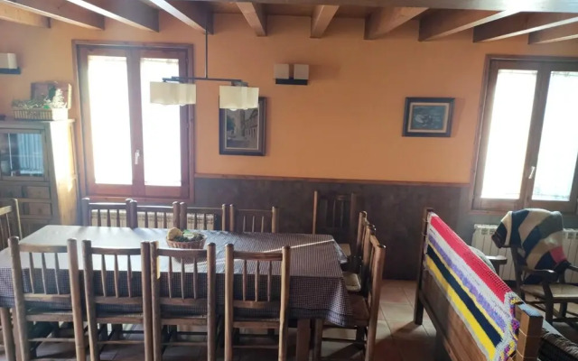 House With 5 Bedrooms in Ogassa, With Terrace and Wifi