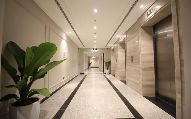 Neo Classic Condo