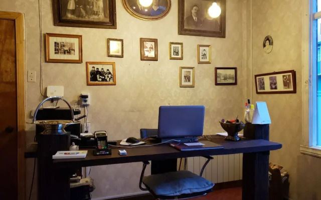 Antiguos Bed and Breakfast