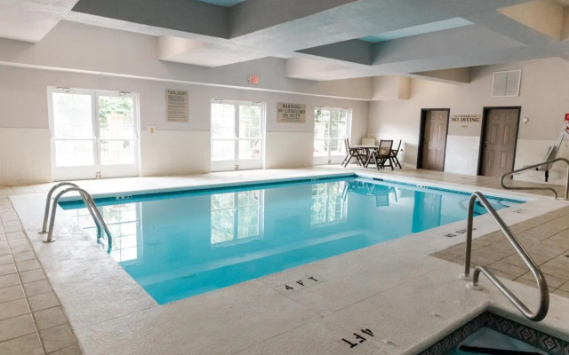 Country Inn & Suites by Radisson, Helen, GA