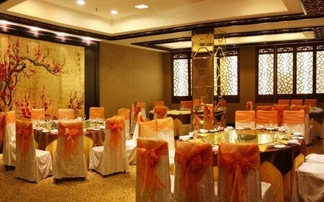 Gezhouba Hotel