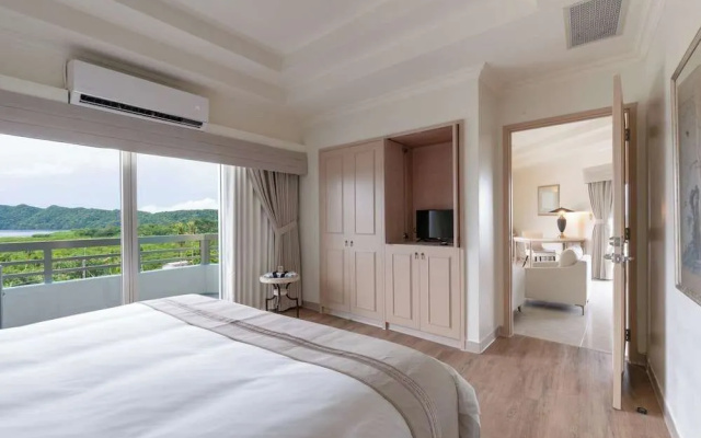 Palasia Hotel