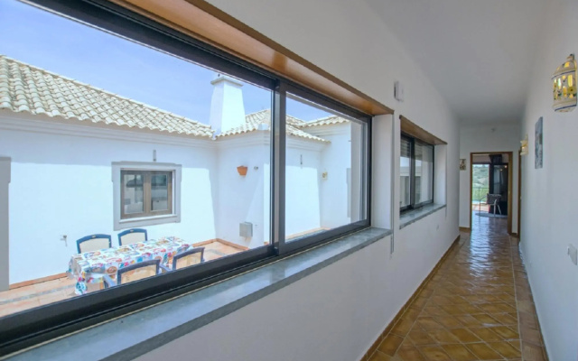 Villa Metacasa by Portucasa