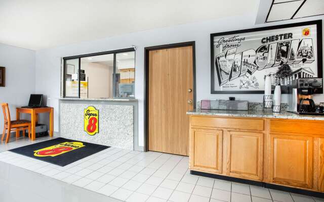 Super 8 by Wyndham Chester/Richmond Area