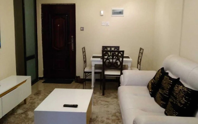 Stay.Plus Hurlingham Business Apartment
