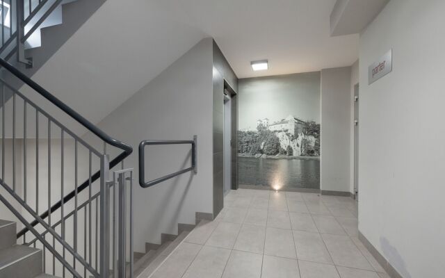 Spacious Apartment Krakow by Renters