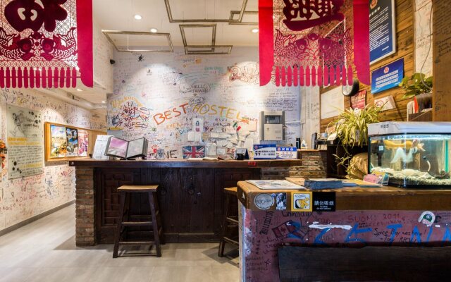 365 inn - Hostel