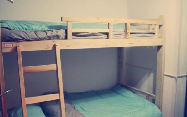 Anzhi · Tinglan Fashion Homestay Youth Hostel (Kunming Old Street)