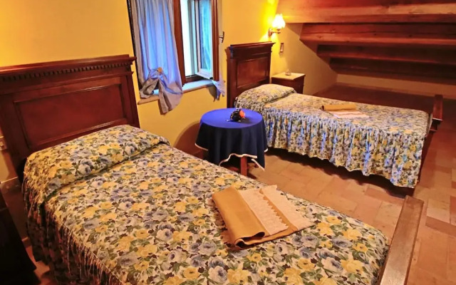 Holiday Home in Serrungarina Near the Lake