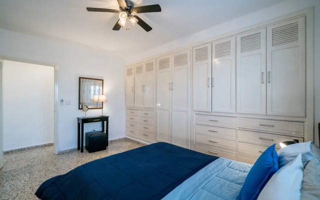 Ocean Breeze & Suites