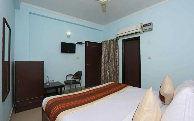 Pop 80710A Hotel Airport The Taj