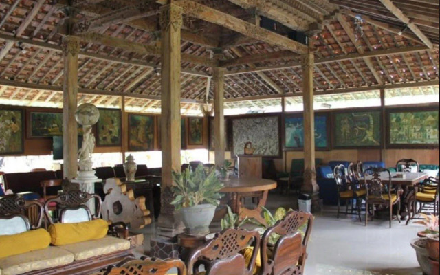 Gazebo Beach Hotel