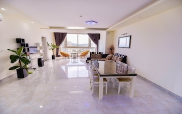 SunEx Luxury Apartment