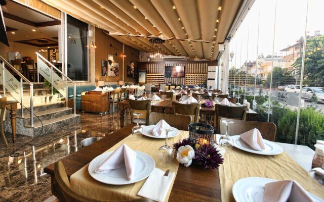 Niss Business Hotel