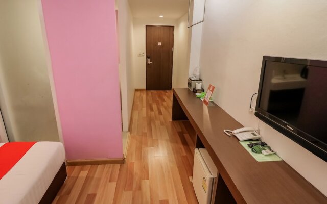 Nida Rooms Saladaeng 130 Silom Walk