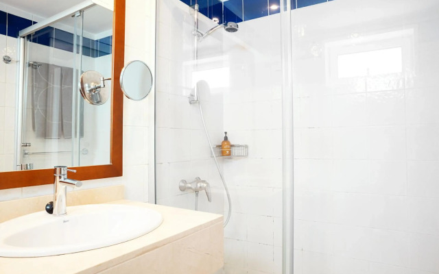 Sunprime Atlantic View Suite & Spa