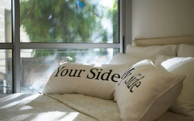 Quiet with Terrasse in City Center by FeelHome