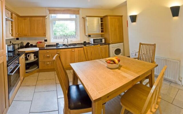 Somerton House B  B
