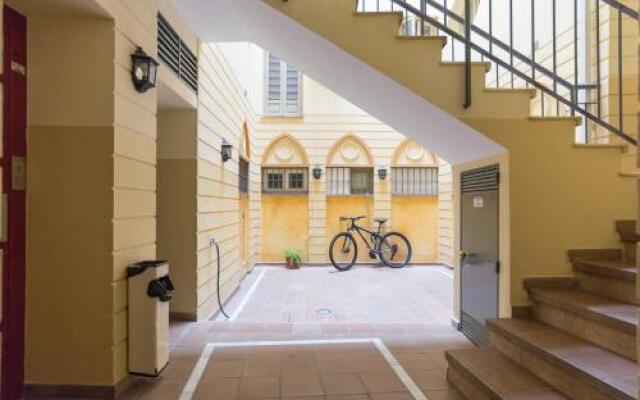 Plaza de la Merced Parking Incluido - S2