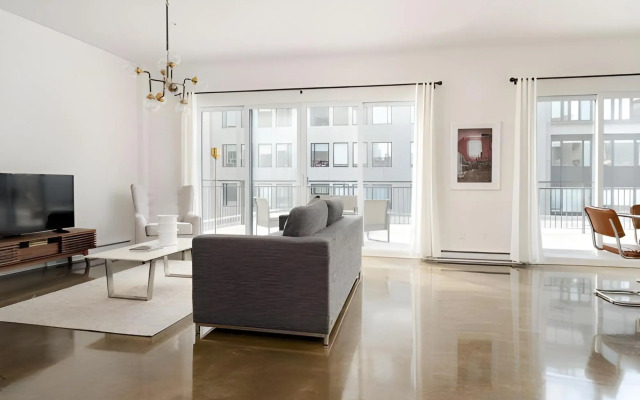 Sonder by Marriott Bonvoy Penny Lane Apartments Old Montreal