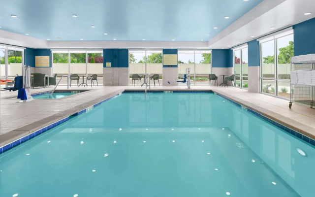 Hampton Inn by Hilton Bellingham Airport