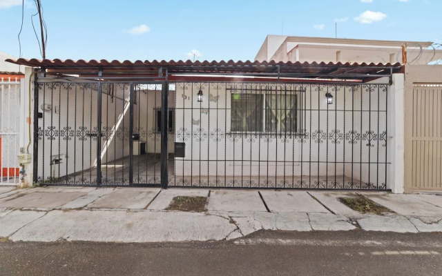 3 Bedrooms House Ideal for Families