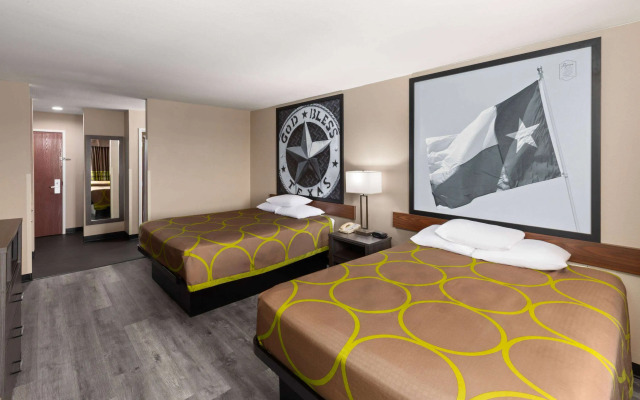 Super 8 by Wyndham Lubbock West