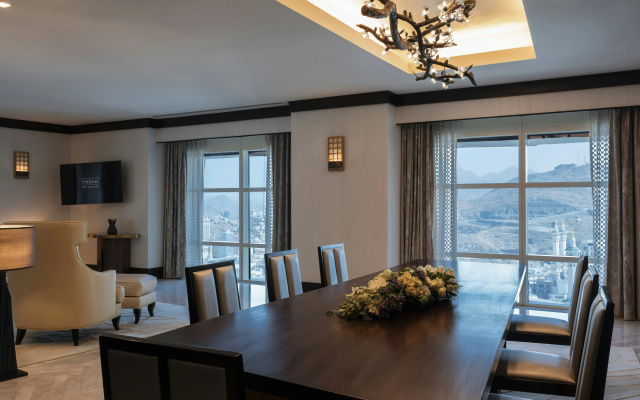 Doubletree by Hilton Jabal Omar Makkah - Image 7