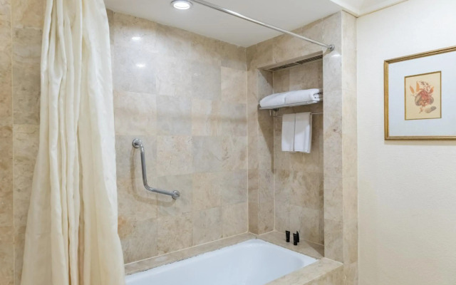 ARTOTEL Suites Mangkuluhur Jakarta