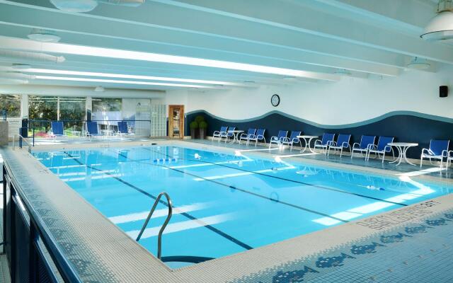 Four Points by Sheraton Point Edward Sarnia