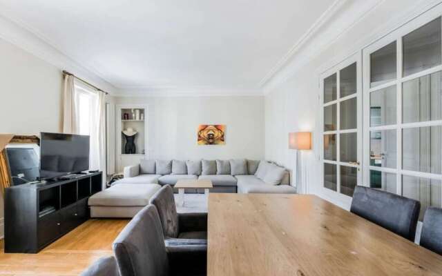 Amazing & Luminous 3bd for 6p at Luxembourg Garden