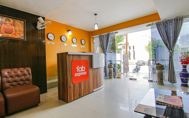 Fabexpress Rumaisa Residency