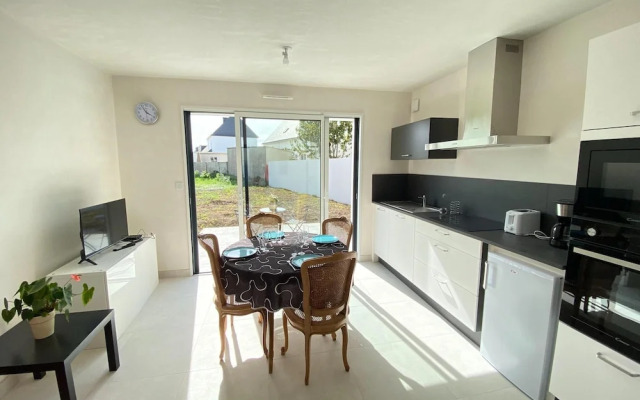 Charming Independent Apartment in Belz