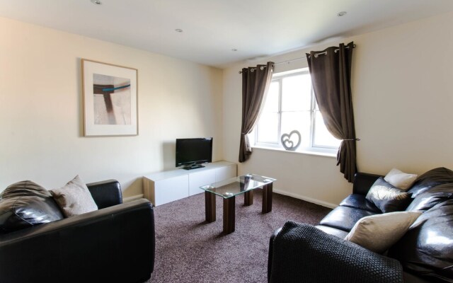 Oaklands House Serviced Apartments