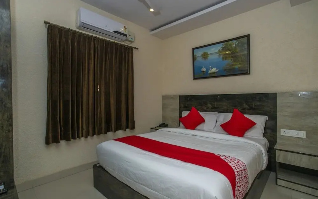 Pride Suites By OYO Rooms
