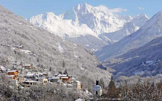 Joli appartement rénové avec terrasse