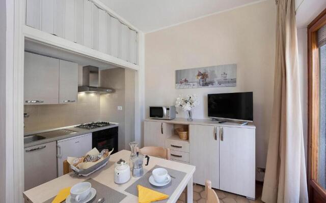 Emanuel Azzurro - Piano Rialzato 4