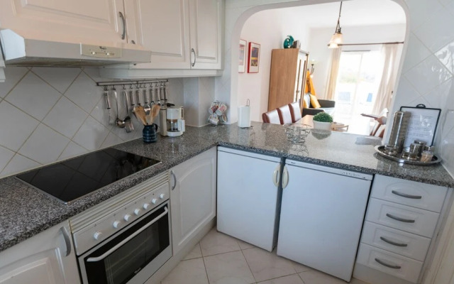 Amazing 2-bedroom Appartment With big Terrace!